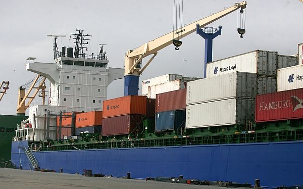 Exportaciones peruanas registraron fuerte caÃ­da por tercer mes consecutivo