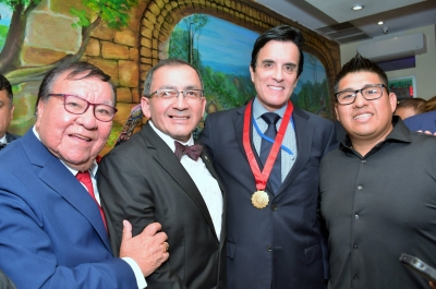 DESDE NUEVA YORK CANCILLER CARLOS ESPÁ AGRADECE APOYO DE JULIO ALZOLA EN APRENDIZAJE DE PERIODISMO